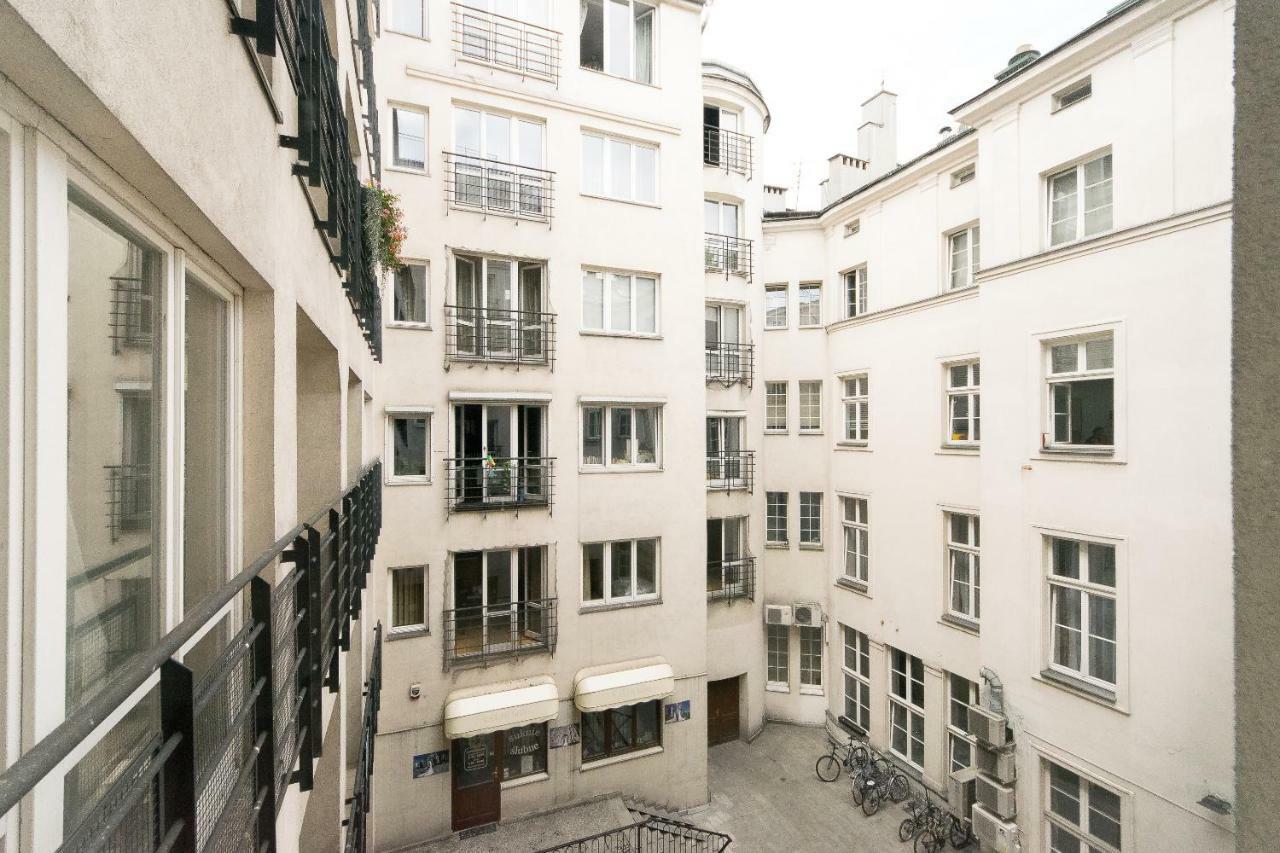 Spacious In Old Town P4you Pl Appartement Krakau